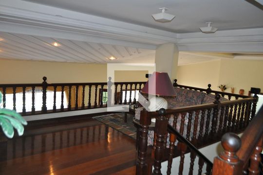Casa à venda com 5 quartos, 500m² em Anil, Rio de Janeiro