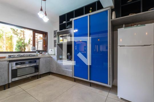 Cozinha de casa para alugar com 3 quartos, 350m² em Vila Boacava, São Paulo