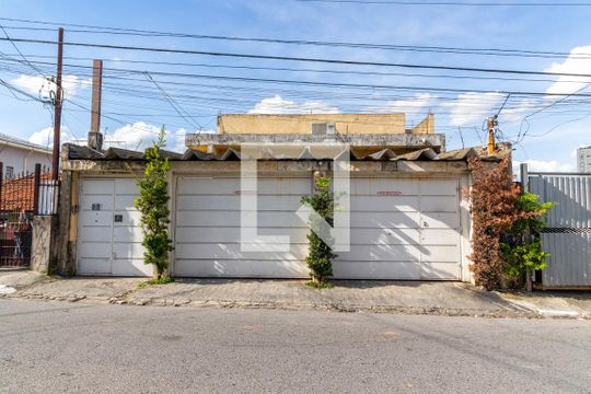 Fachada de casa para alugar com 3 quartos, 350m² em Vila Boacava, São Paulo