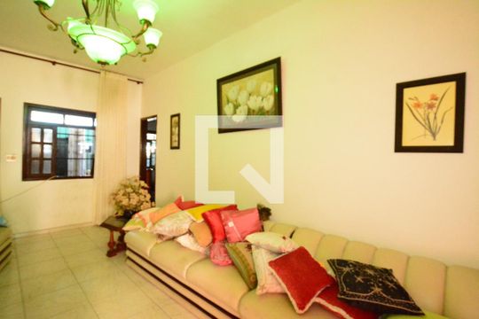 Casa para alugar com 2 quartos, 250m² em Colégio, Rio de Janeiro