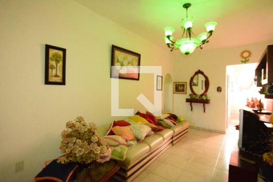 Sala de casa à venda com 2 quartos, 250m² em Colégio, Rio de Janeiro