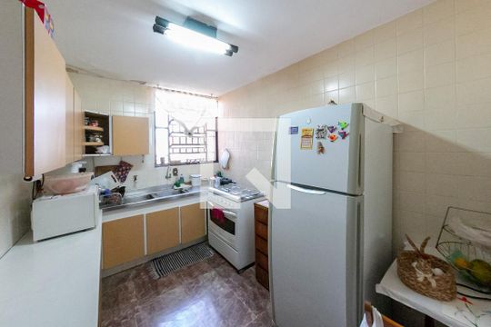 Cozinha de casa à venda com 6 quartos, 310m² em Barroca, Belo Horizonte