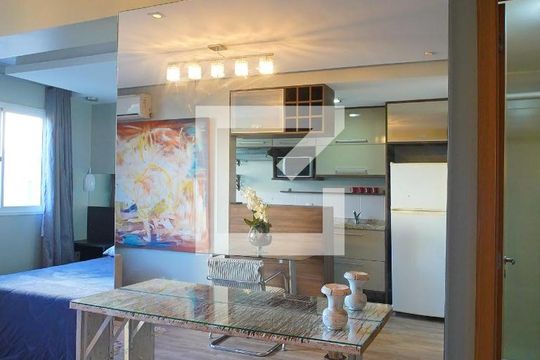 Sala  de apartamento à venda com 1 quarto, 40m² em Jardim Carvalho, Porto Alegre
