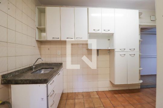 Cozinha de apartamento para alugar com 3 quartos, 105m² em Setor Oeste, Goiânia