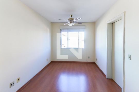 Sala de apartamento à venda com 1 quarto, 39m² em Camaquã, Porto Alegre