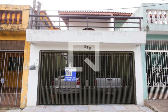 Fachada de casa à venda com 3 quartos, 174m² em Jardim Ana Maria, Santo André