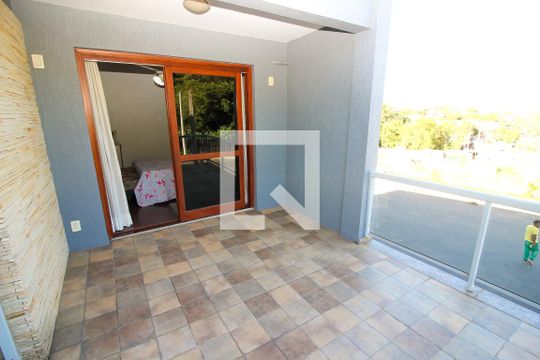 Sacada de casa à venda com 4 quartos, 276m² em Jardim Itu Sabará, Porto Alegre