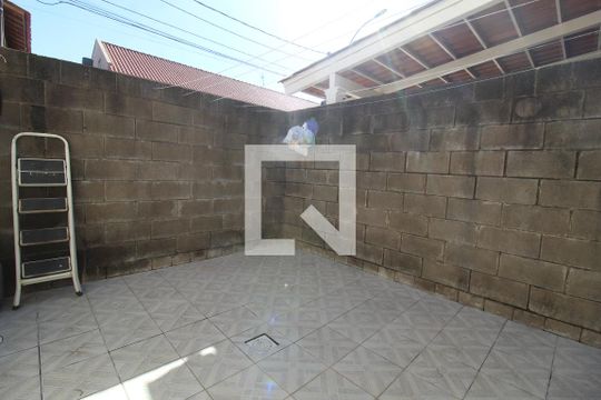 Pátio dos Fundos de casa de condomínio à venda com 2 quartos, 74m² em Rio Branco, Canoas
