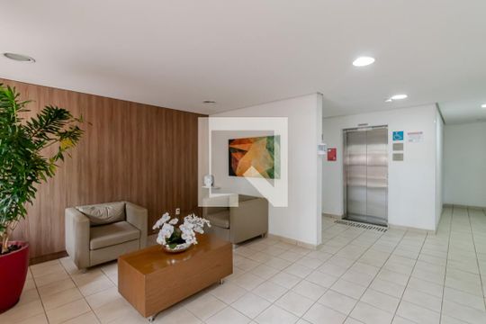 Hall Social  de apartamento para alugar com 2 quartos, 44m² em Liberdade, São Paulo