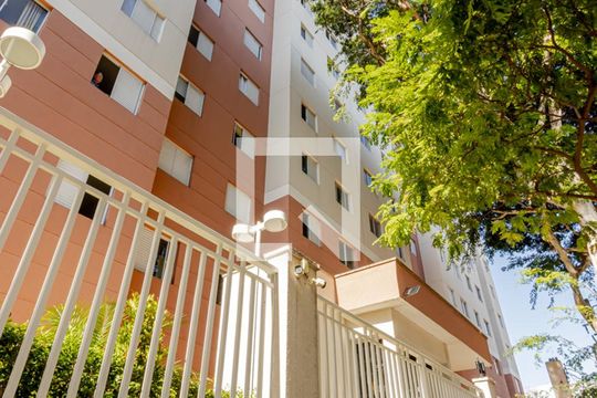 Fachada  de apartamento para alugar com 2 quartos, 44m² em Liberdade, São Paulo