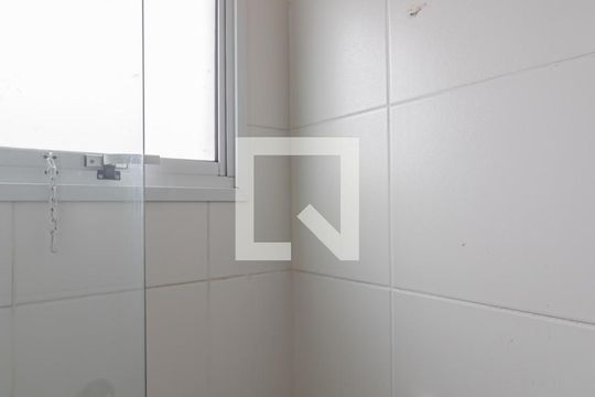 Banheiro  de apartamento para alugar com 2 quartos, 44m² em Liberdade, São Paulo