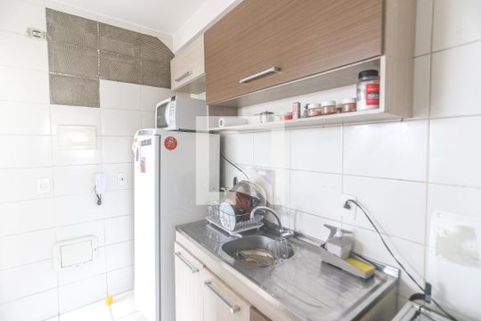 Cozinha de apartamento para alugar com 2 quartos, 70m² em Planalto, São Bernardo do Campo