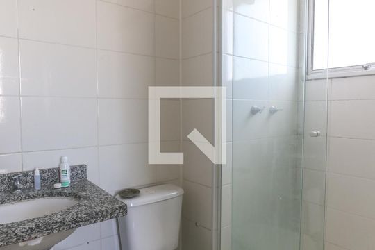 Banheiro suíte de apartamento para alugar com 2 quartos, 70m² em Planalto, São Bernardo do Campo