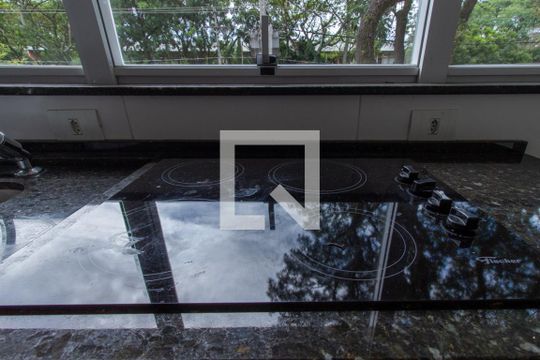 Detalhe cozinha de apartamento à venda com 1 quarto, 35m² em Prado Velho, Curitiba
