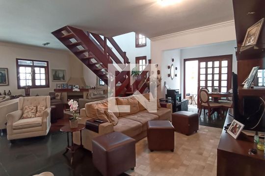 Casa de Condomínio para alugar com 4 quartos, 400m² em Alphaville, Santana de Parnaíba