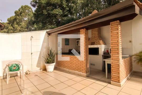 Piscina e área gourmet de casa de condomínio para alugar com 4 quartos, 400m² em Alphaville, Santana de Parnaíba