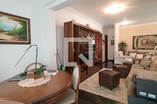 Sala de casa de condomínio para alugar com 4 quartos, 400m² em Alphaville, Santana de Parnaíba