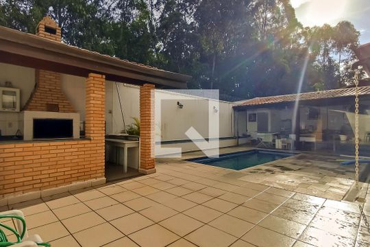 Piscina e área gourmet de casa de condomínio para alugar com 4 quartos, 400m² em Alphaville, Santana de Parnaíba