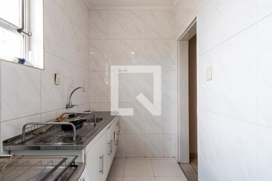 Cozinha de apartamento à venda com 2 quartos, 74m² em Sé, São Paulo