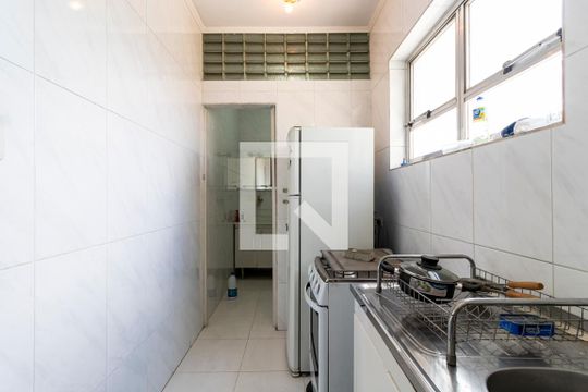 Cozinha de apartamento à venda com 2 quartos, 74m² em Sé, São Paulo