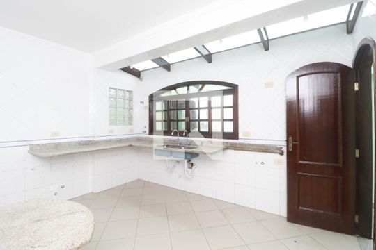 Cozinha de casa para alugar com 3 quartos, 260m² em Vila Baruel, São Paulo