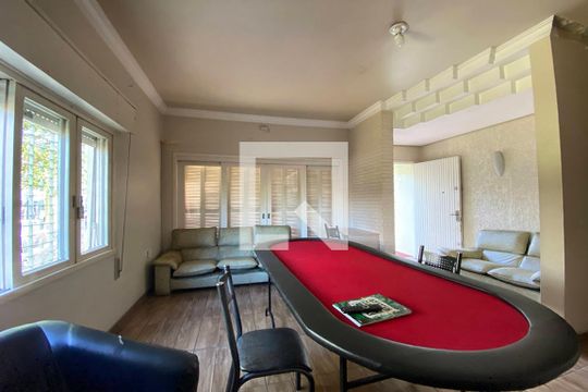 Sala de casa à venda com 3 quartos, 130m² em Rio Branco, Novo Hamburgo