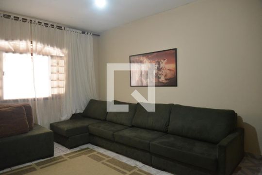 Sala de casa à venda com 3 quartos, 129m² em Vila Tibiriçá, Santo André