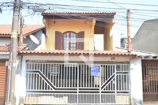 Fachada de casa à venda com 3 quartos, 129m² em Vila Tibiriçá, Santo André