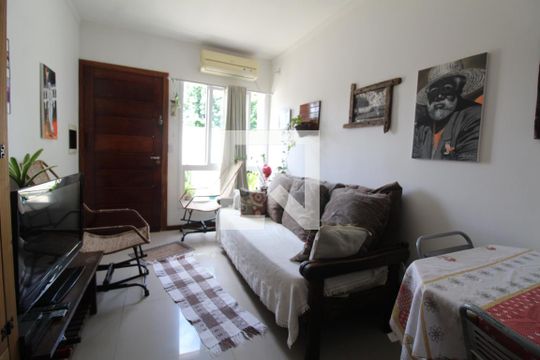 Casa de Condomínio à venda com 2 quartos, 44m² em Niterói, Canoas
