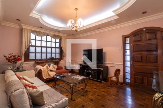 Casa à venda com 4 quartos, 300m² em Barroca, Belo Horizonte