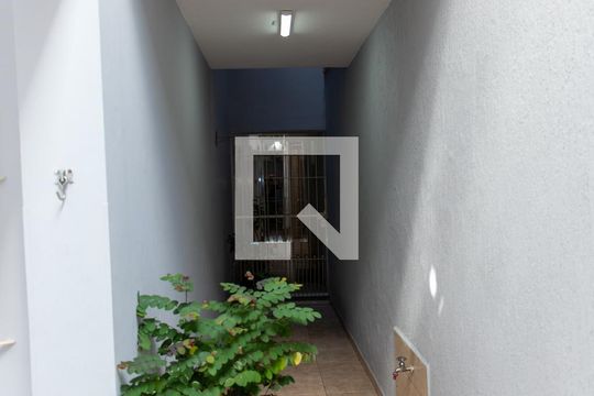 Escada de casa à venda com 4 quartos, 225m² em Centro, Diadema