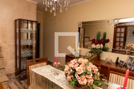 Sala de Jantar de casa à venda com 4 quartos, 225m² em Centro, Diadema