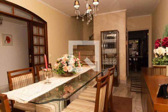Sala de Jantar de casa à venda com 4 quartos, 225m² em Centro, Diadema
