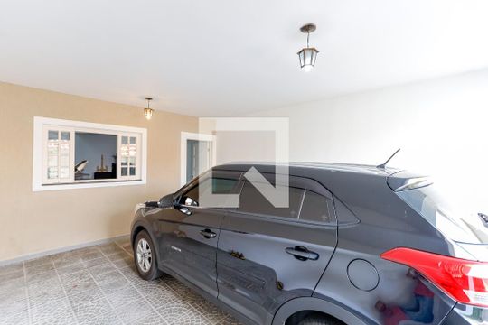 Garagem de casa à venda com 3 quartos, 253m² em Vila Mazzei, São Paulo