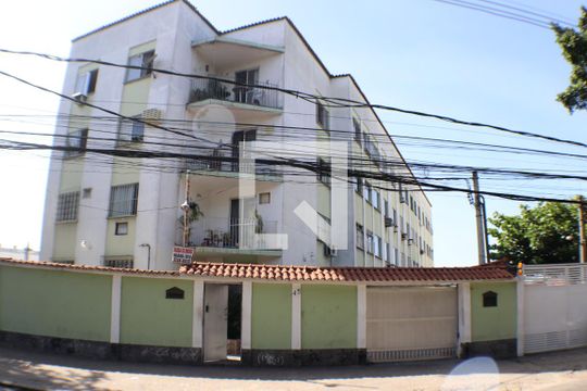 Fachada de apartamento à venda com 2 quartos, 70m² em Tanque, Rio de Janeiro