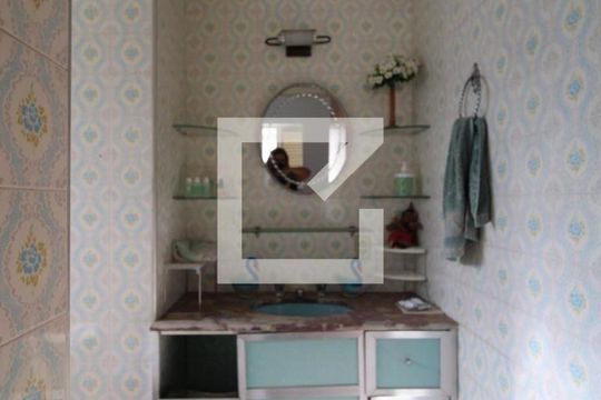 Banheiro da Suíte de casa à venda com 4 quartos, 412m² em , Campinas