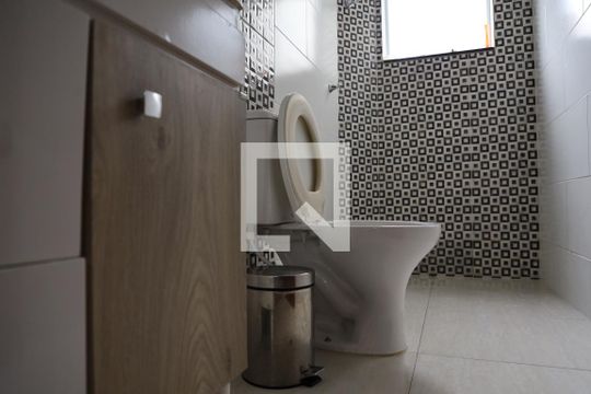 Banheiro de apartamento para alugar com 2 quartos, 80m² em Ingleses do Rio Vermelho, Florianópolis