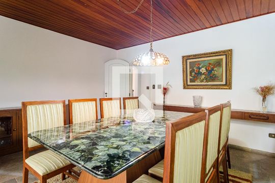 Sala de casa para alugar com 4 quartos, 400m² em Planalto Paulista, São Paulo