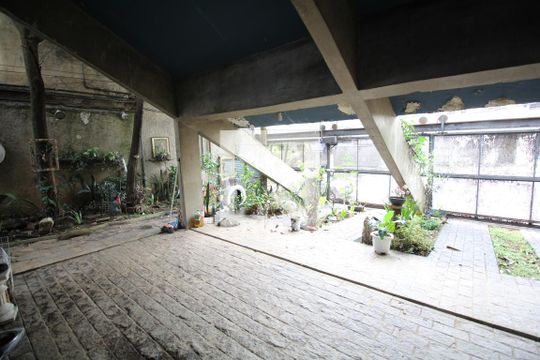 Garagem de casa à venda com 6 quartos, 500m² em Cambuci, São Paulo
