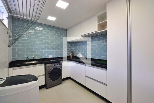 Área de Serviço de casa à venda com 3 quartos, 316m² em Jardim Bom Pastor, Santo André