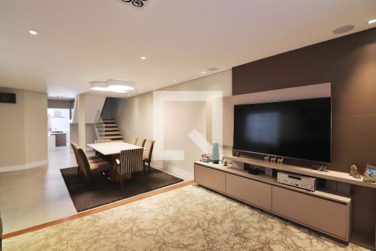 Casa à venda com 3 quartos, 316m² em Jardim Bom Pastor, Santo André