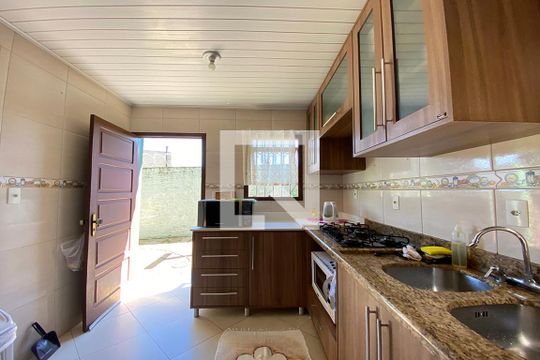 Cozinha de casa à venda com 4 quartos, 130m² em Ouro Branco, Novo Hamburgo
