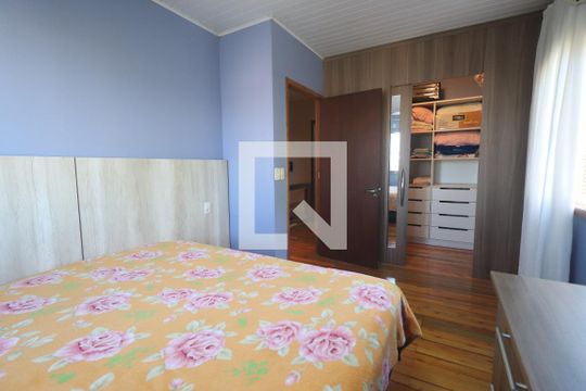 Quarto 01 de casa à venda com 3 quartos, 140m² em Ouro Branco, Novo Hamburgo