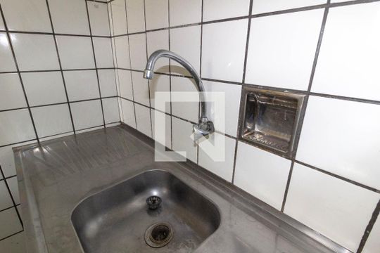 Cozinha de apartamento para alugar com 1 quarto, 50m² em Santa Teresa, Rio de Janeiro