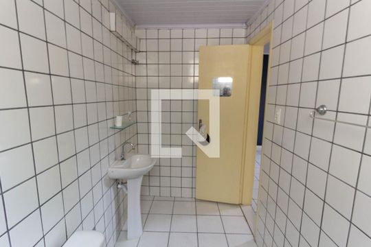 Banheiro de apartamento para alugar com 1 quarto, 50m² em Santa Teresa, Rio de Janeiro