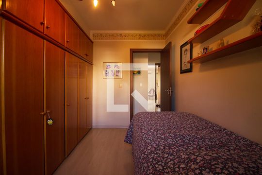 Quarto 1 de casa de condomínio à venda com 4 quartos, 174m² em Tristeza, Porto Alegre