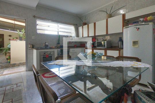 Cozinha de casa à venda com 2 quartos, 198m² em Vila Antonieta, Guarulhos