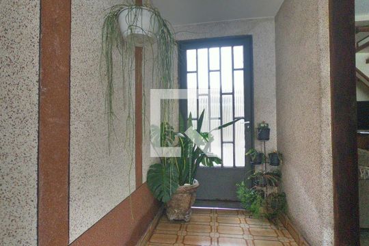 Entrada de casa à venda com 2 quartos, 198m² em Vila Antonieta, Guarulhos