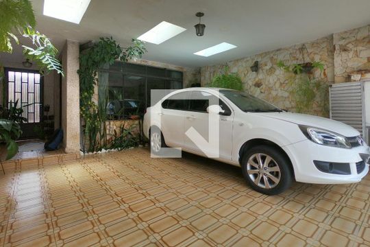 Garagem de casa à venda com 2 quartos, 198m² em Vila Antonieta, Guarulhos