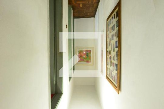 Corredor de apartamento para alugar com 2 quartos, 70m² em Madureira, Rio de Janeiro